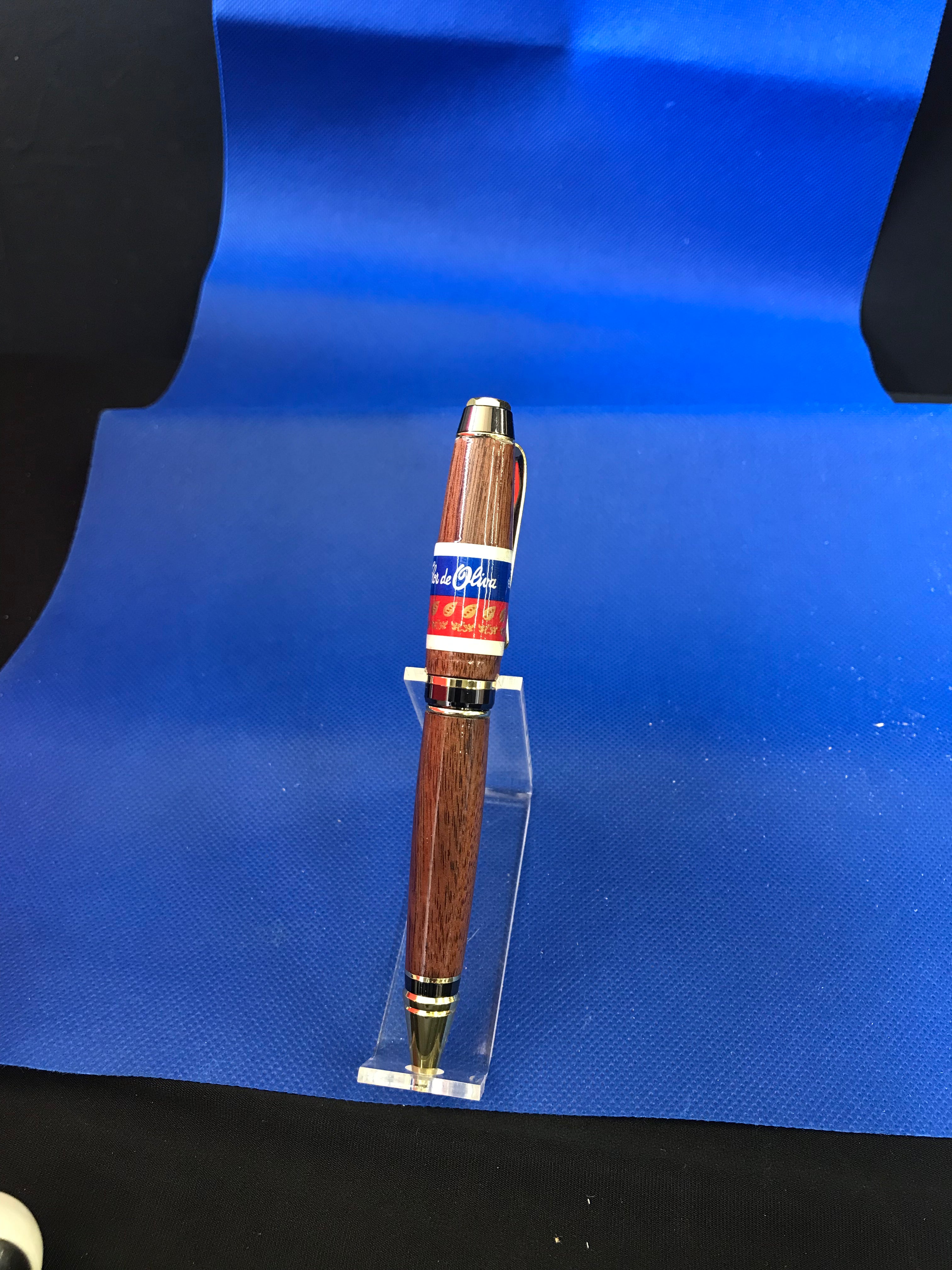 Cigar pen