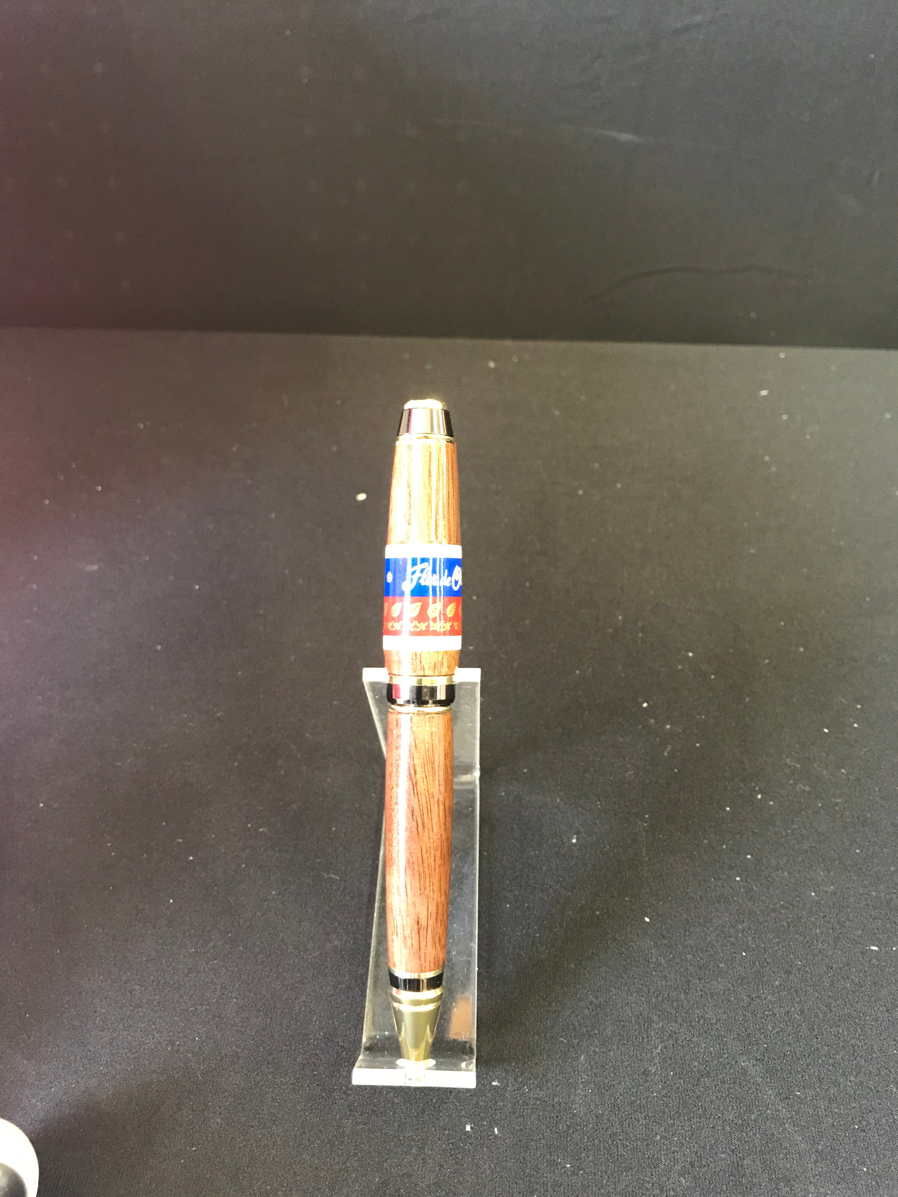 Cigar pen